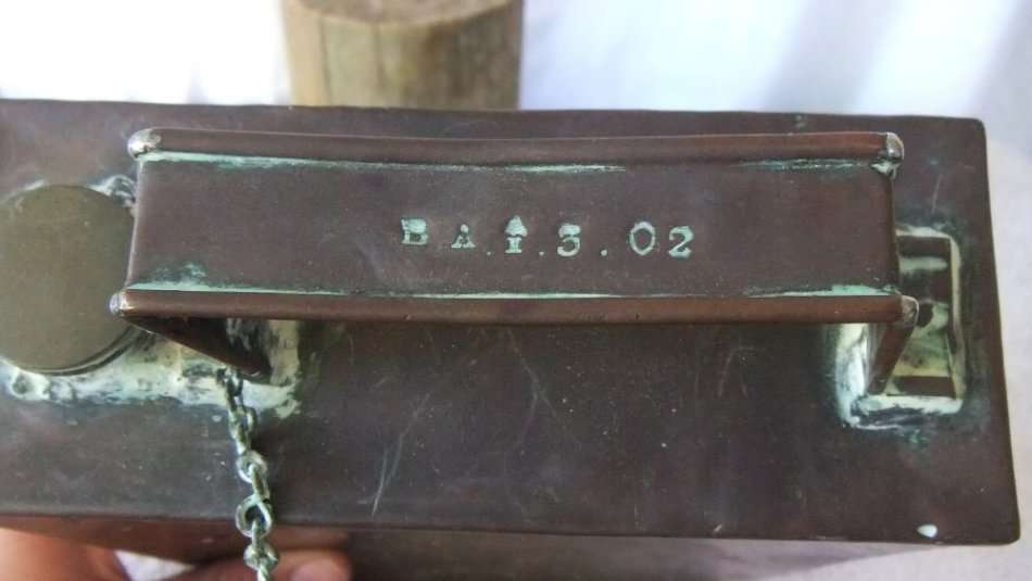 UNKNOWN USE !! AN OLD LOOKING NUMBERED COPPER CAN , PERHAPS FOR OILS OR FUEL !! HEAVY LITTLE THING