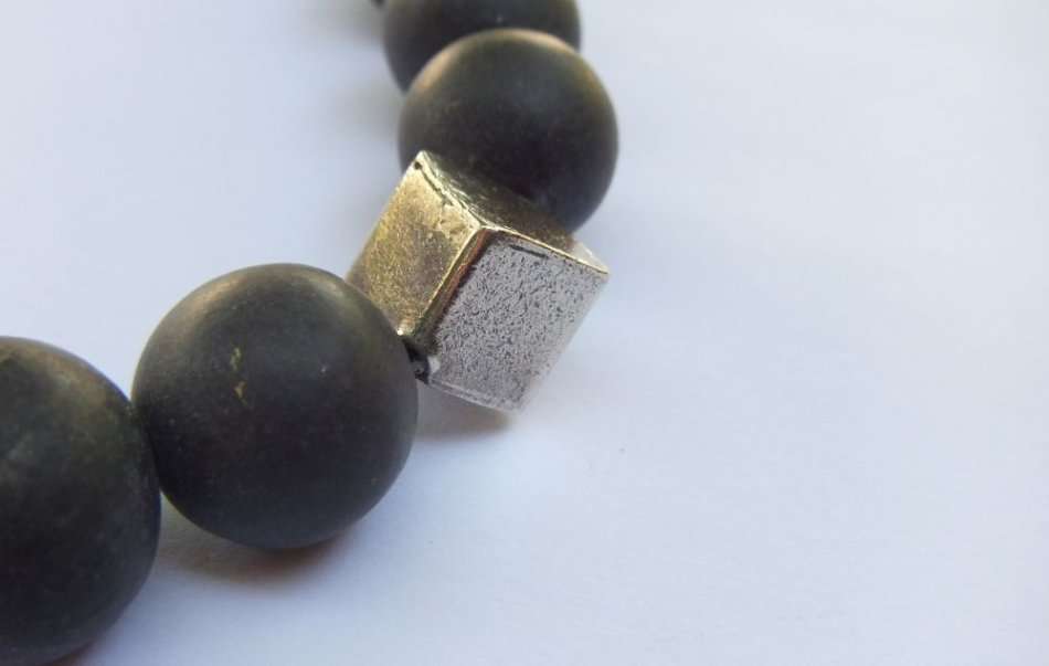 A HEAVY ARTISAN MADE BEAD NECKLACE WITH STERLING SILVER CLASP AND STERLING SILVER BEADS !! LOOK !!