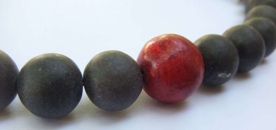 A HEAVY ARTISAN MADE BEAD NECKLACE WITH STERLING SILVER CLASP AND STERLING SILVER BEADS !! LOOK !!