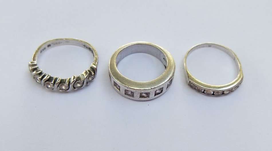 WHAT A STEAL !! 3 GORGEOUS STERLING SILVER RINGS SET WITH FACETED STONES !! PINK & CLEAR !! TAKE ALL