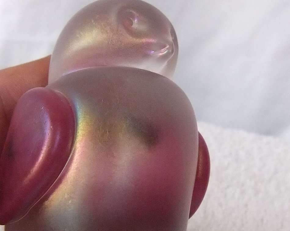 A BEAUTIFUL RARE VINTAGE SIGNED STUDIO GLASS LOVE HEART BIRD BY ZELLIQUE JOSEPH MORREL !! HIGH VALUE