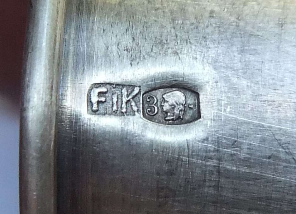 RARE FIND !! AN ANTIQUE 80% SOLID SILVER KIDDUSH CUP TYPE VESSEL HALLMARKED FOR WARSAW POLAND !! WOW