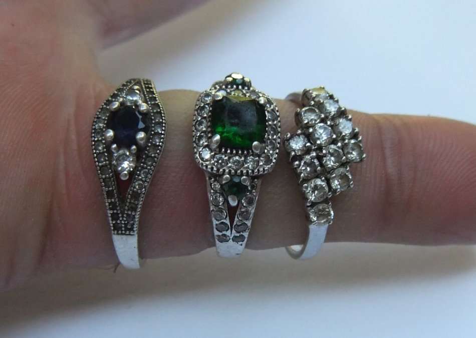BLING BLING !! A STUNNING LOT OF THREE SOLID STERLING SILVER RINGS SET WITH LOTS OF FACETED STONES