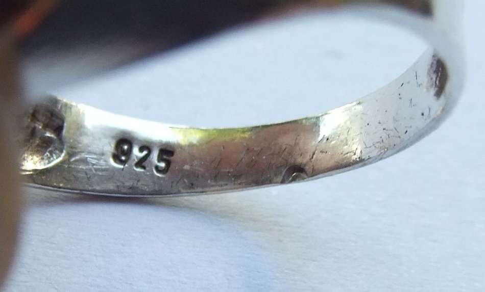 A VERY COOL LARGE VINTAGE STYLE SOLID STERLING SILVER ""COIN"" RING WITH MEXICAN FLAVOUR !!