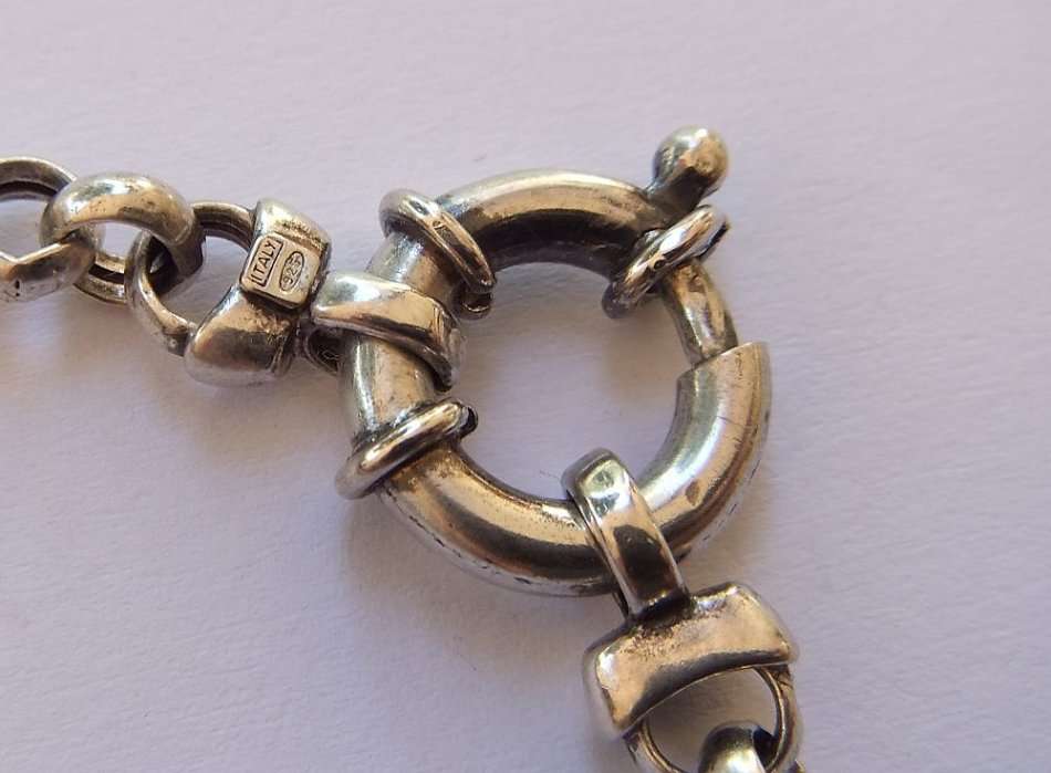 A MARVELOUS SOLID STERLING SILVER ROUND LINK BRACELET WITH A BIG CLASP !! GOOD QUALITY PIECE !!