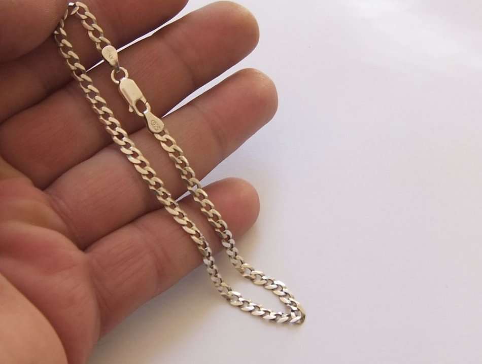 A GREAT QUALITY SOLID STERLING SILVER CURB LINK BRACELET IN GOOD CONDITION !! FREE COMBINING !! WOW