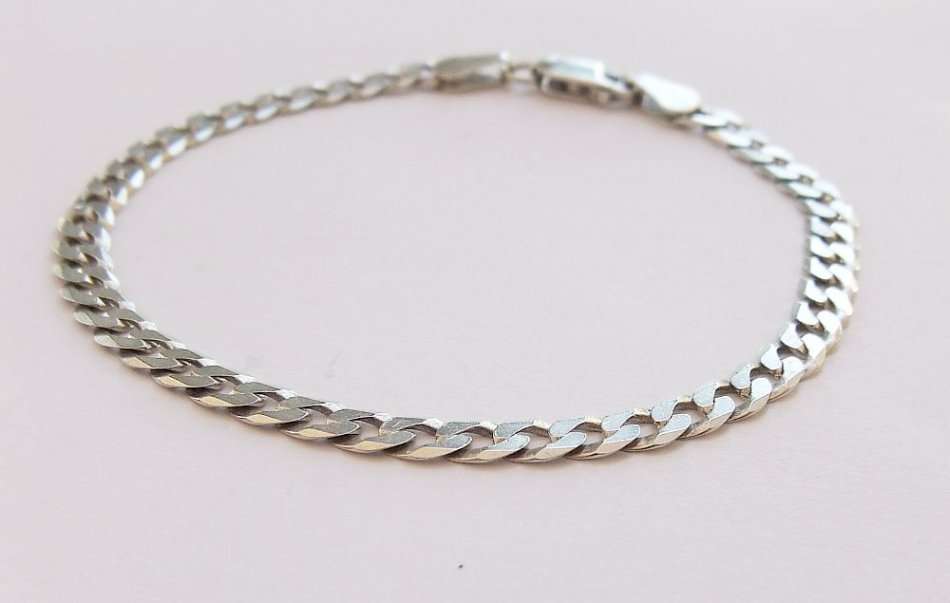 A GREAT QUALITY SOLID STERLING SILVER CUBAN LINK BRACELET IN EXCELLENT CONDITION !! FREE COMBINING !