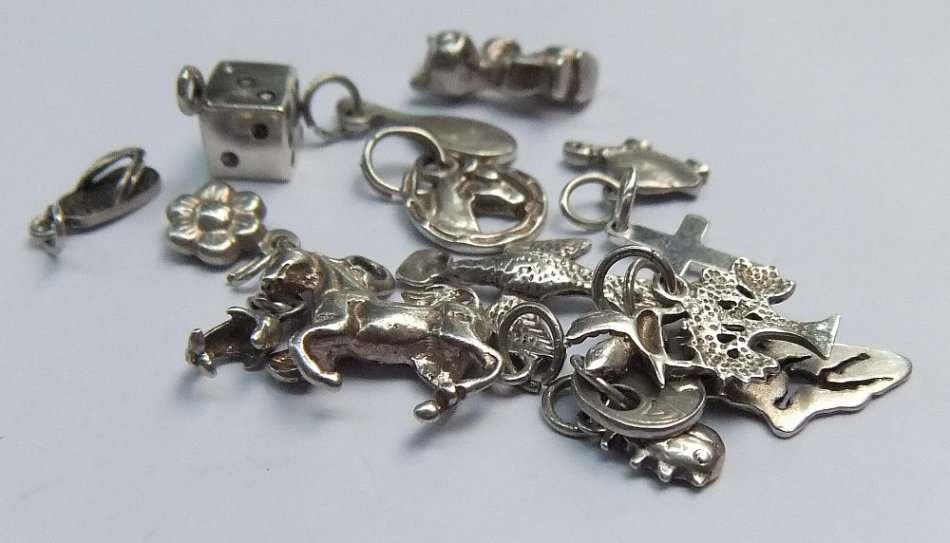 A FABULOUS JOB LOT OF 15 STERLING SILVER CHARMS / PENDANTS !! BID FOR THE LOT !! SCORE !!