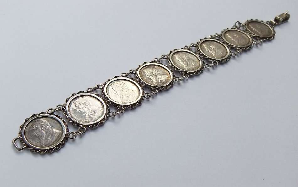 A SUPER RARE OLD SOLID STERLING SILVER " PAUL KRUGER " Z.A.R COIN BRACELET IN EXCELLENT CONDITION