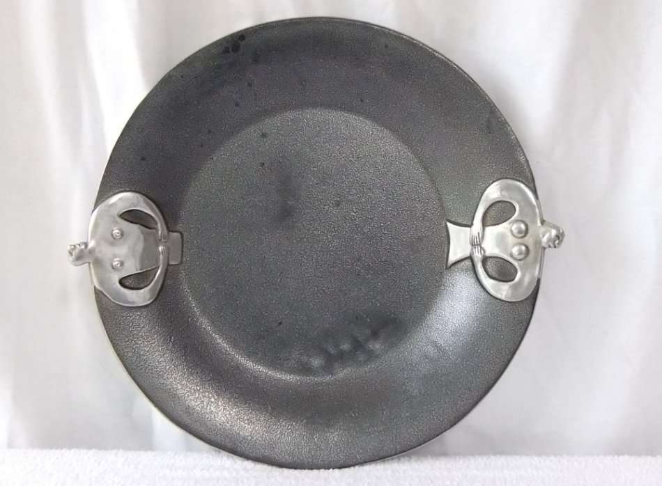 SIGNED - A LARGE HEAVY VINTAGE GENUINE CARROL BOYES MAN / WOMAN THEME PLATTER