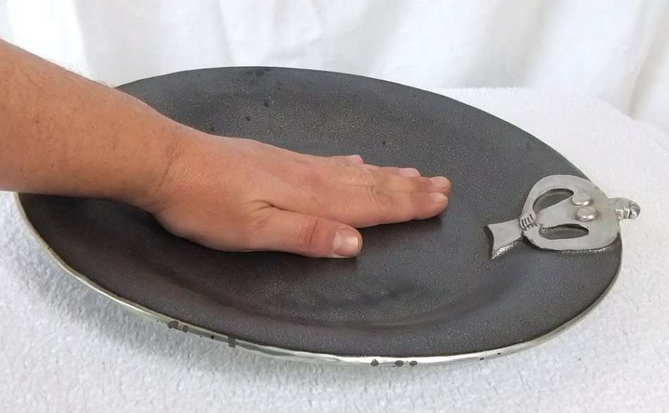 SIGNED - A LARGE HEAVY VINTAGE GENUINE CARROL BOYES MAN / WOMAN THEME PLATTER