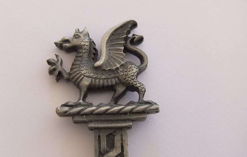 DETAILED VINTAGE PEWTER SPOON