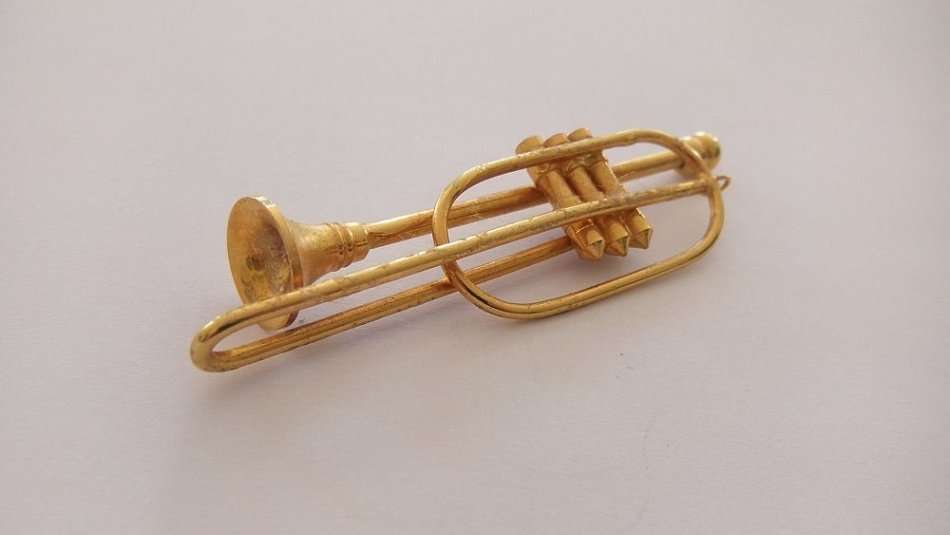 A SOLID METAL MODEL OF A TROMBONE