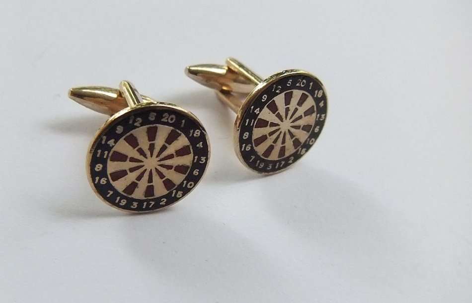 VINTAGE DARTBOARD THEME CUFFLINKS