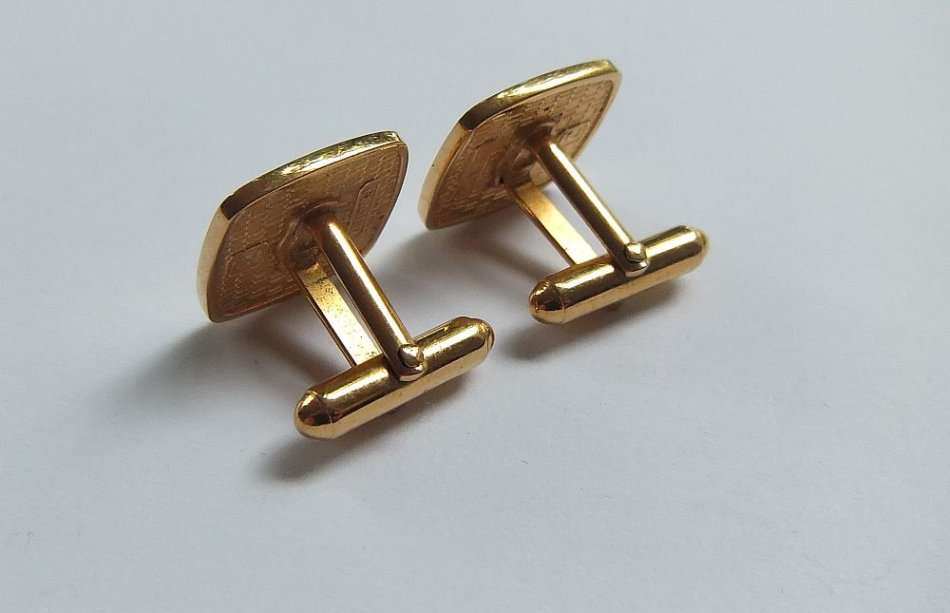 VINTAGE BARKLAYS BANK CUFFLINKS
