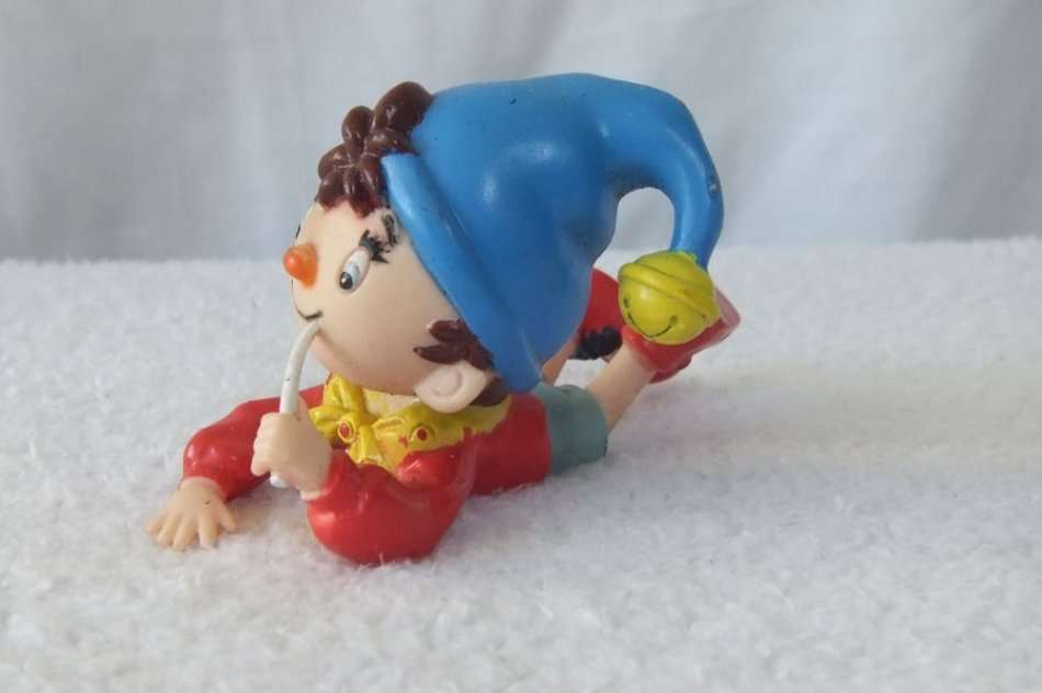 R1 START !! A VINTAGE NODDY TOY