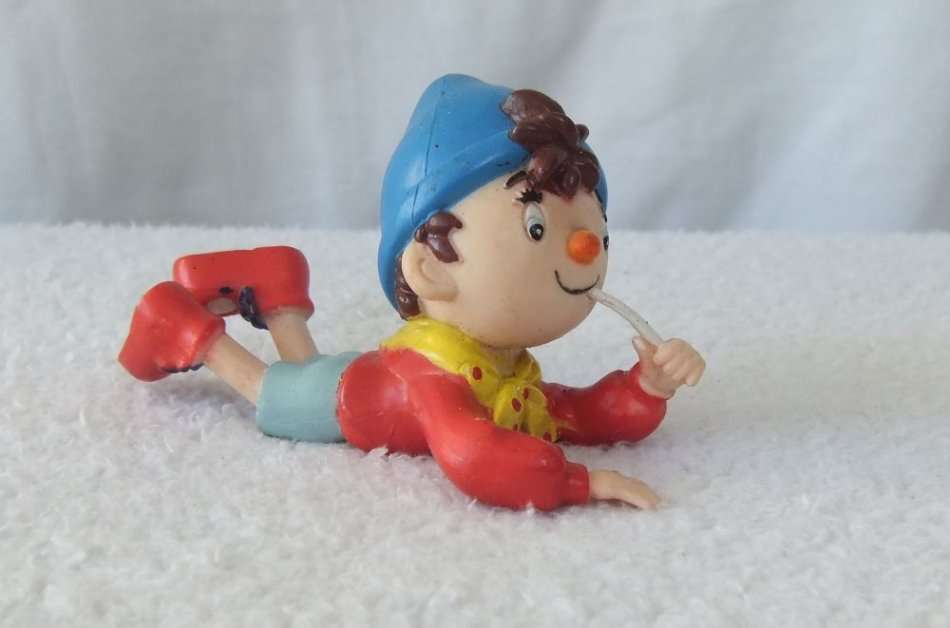 R1 START !! A VINTAGE NODDY TOY