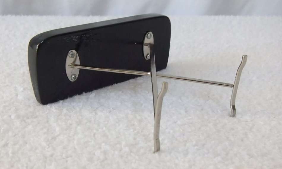 A MODEL OF A KEYBOARD