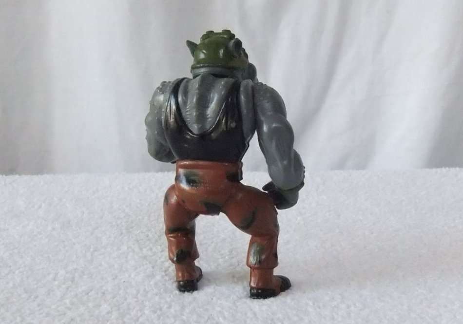 R1 START !! A COOL 1988 ROCKSTEADY FIGURE FROM TEENAGE MUTANT NINJA TURTLES - TMNT