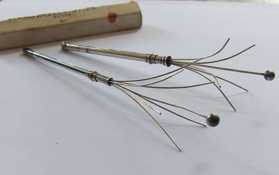 TWO VINTAGE HALLMARKED STERLING SILVER SWIZZLE STICKS BY DEAKIN & FRANCIS OF BIRMINGHAM