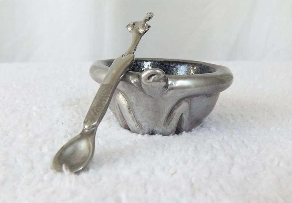 A GENUINE CARROL BOYES OPEN SALT AND SPOON - MAN & WOMAN MOTIF