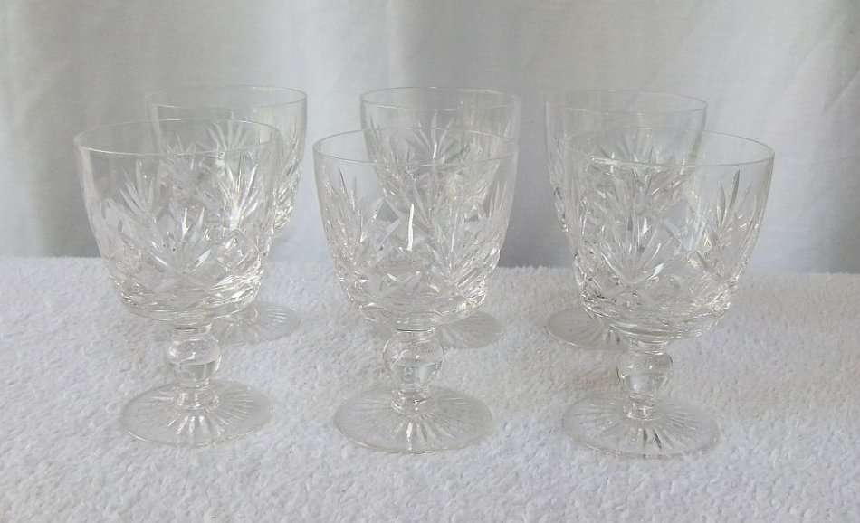 A BRILLIANT VINTAGE SET OF 6 GLASSES BY STUART CRYSTAL OF ENGLAND - MARKED - PERFECT