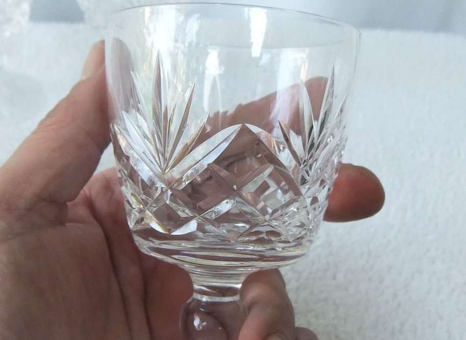 A BRILLIANT VINTAGE SET OF 6 GLASSES BY STUART CRYSTAL OF ENGLAND - MARKED - PERFECT