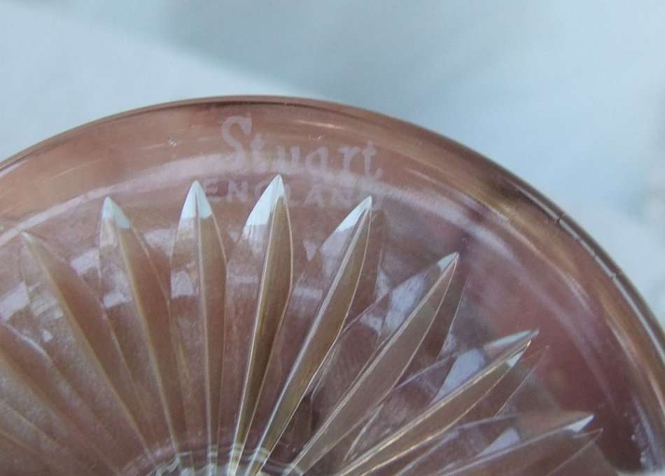 A BRILLIANT VINTAGE SET OF 6 GLASSES BY STUART CRYSTAL OF ENGLAND - MARKED - PERFECT