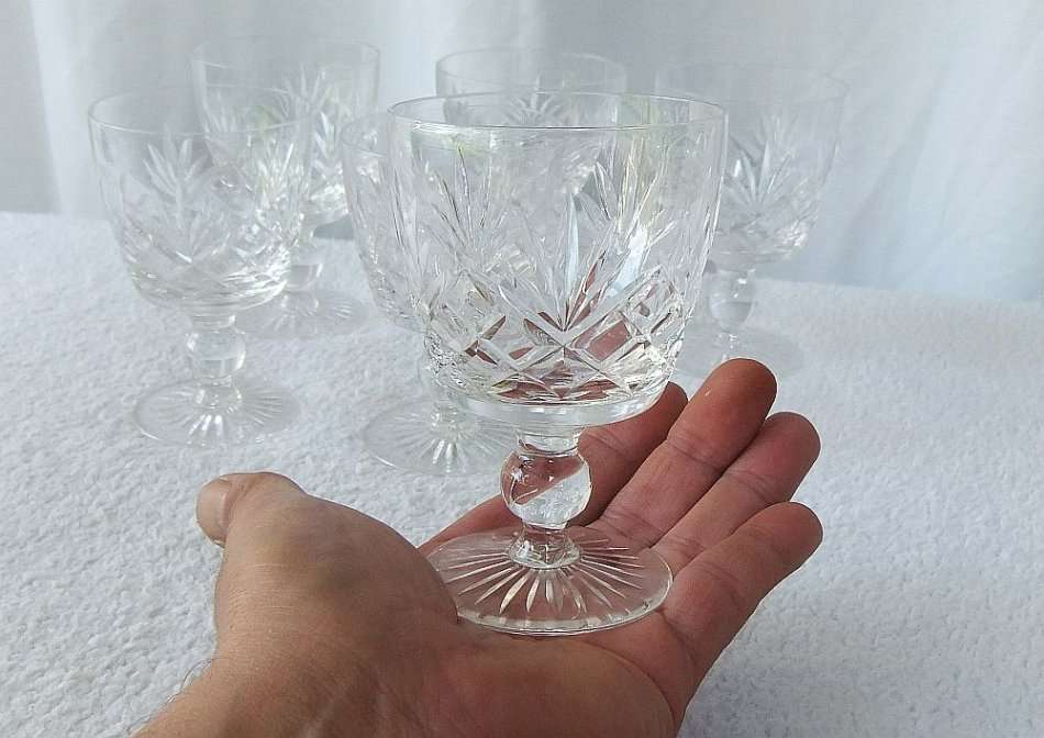 A BRILLIANT VINTAGE SET OF 6 GLASSES BY STUART CRYSTAL OF ENGLAND - MARKED - PERFECT