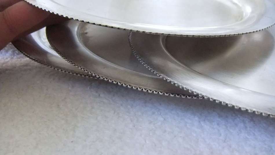 AN EXCEPTIONALLY RARE SET OF 6 E.P.N.S ( SILVER PLATE ) CAKE PLATES - VERY VERY LAANIE HEY