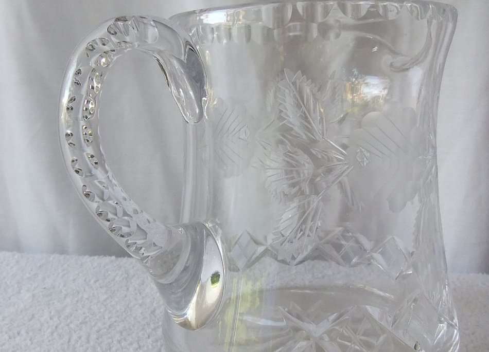 TOP CLASS !! AN EXQUISITE OLD CUT GLASS WATER JUG IN GREAT CONDITION FOR AGE - LOOK