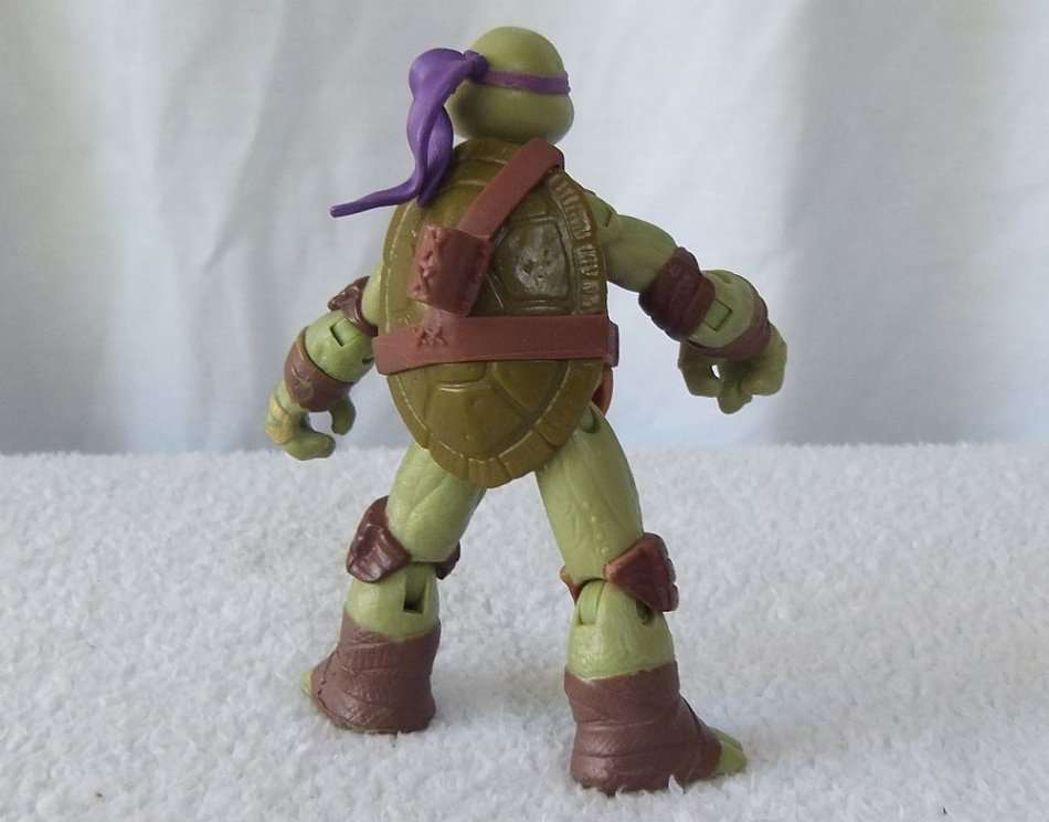 R1 START !! A 2012 DONATELLO TEENAGE MUTANT NINJA TURTLE - TMNT