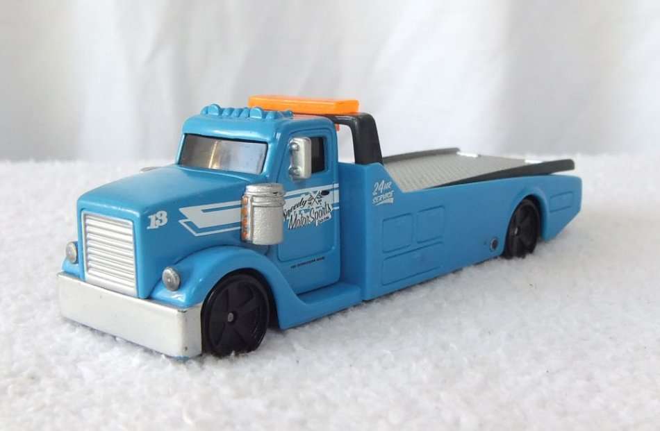 DIE CAST METAL FLYER FLATBED BY MAISTO