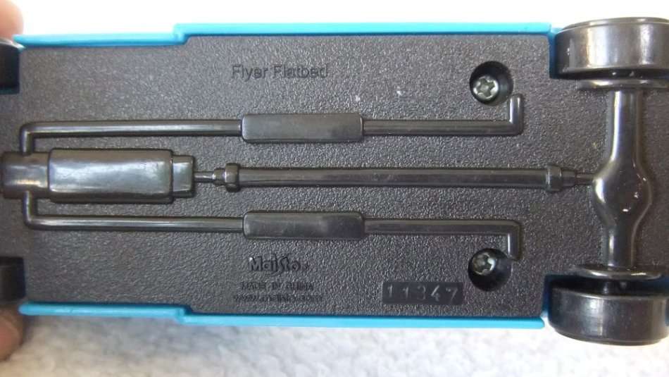 DIE CAST METAL FLYER FLATBED BY MAISTO