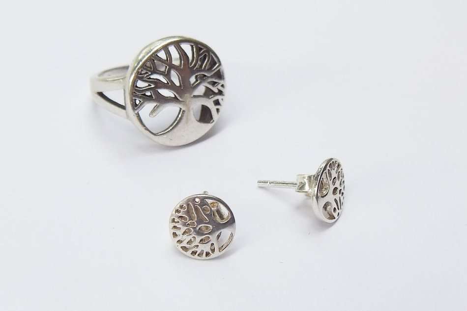 SPECIAL DEAL !! A SOLID STERLING SILVER TREE OF LIFE RING WITH STERLING SILVER TREE OF LIFE EARRINGS