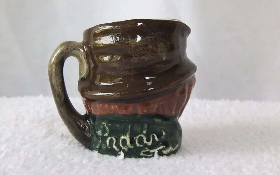 AN EARLIER 1900`S CHARACTER JUG ENTITLED "PADDY" MADE BY ROYAL DOULTON OF ENGLAND !! NO DAMAGE !!