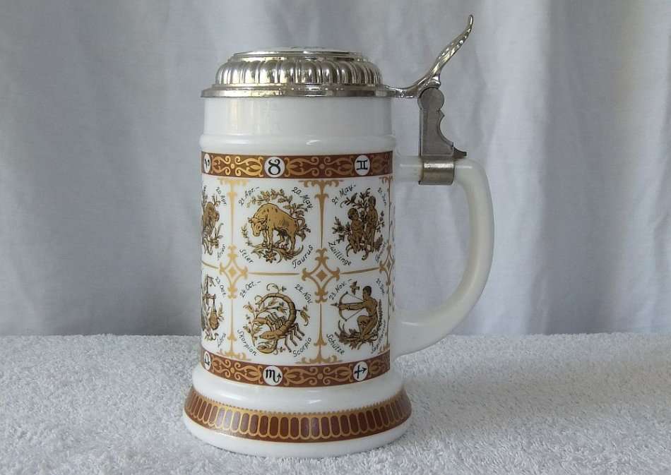 MUST SEE !! BMF Original Bierseidel German Milk Glass HOROSCOPE Stein Made in West Germany