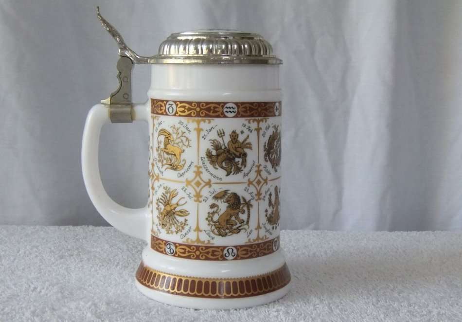 MUST SEE !! BMF Original Bierseidel German Milk Glass HOROSCOPE Stein Made in West Germany
