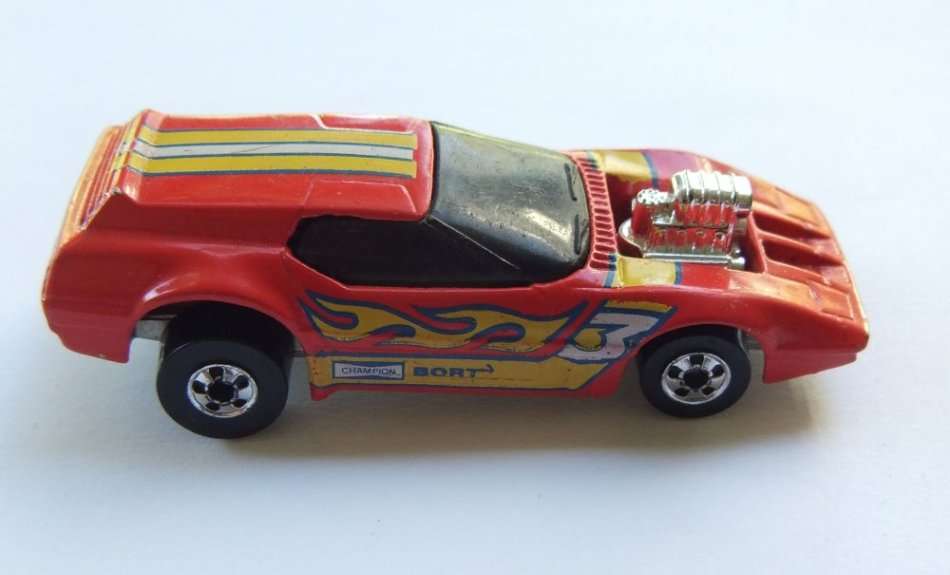 VINTAGE 1985 DIE CAST DRAGSTER BY HOTWHEELS