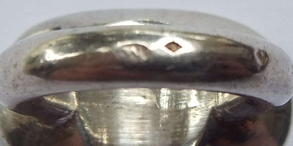 A HEAVY EXTREMELY SOLID STERLING SILVER HALLMARKED RING WITH EGYPTIAN THEME !! MUST SEE !! MUST HAVE