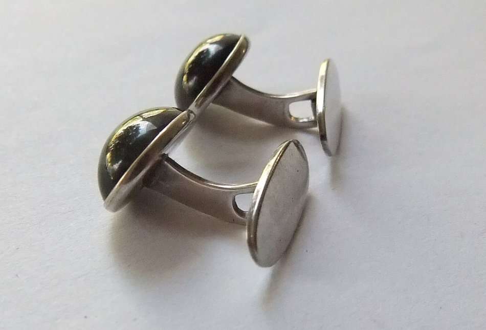 R1 START !! AN AWESOME PAIR OF STERLING SILVER DESIGNER STAMPED CABOCHON TIGERS EYE CUFFLINKS