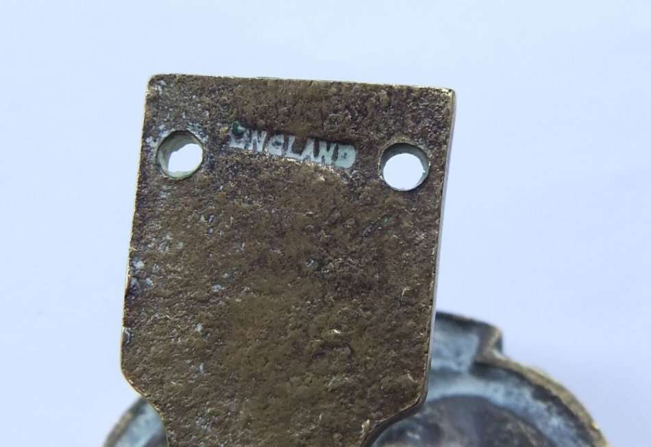 AN SMALL OLD SOLID BRASS " NO EVIL " MONKEY`S DOORKNOCKER