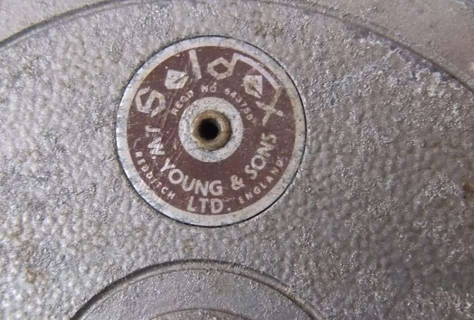 A JOBLOT OF THREE VINTAGE FISHING REELS IN VARYING CONDITIONS !! ALPHA / J.W YOUNG & SONS !! COOL !!