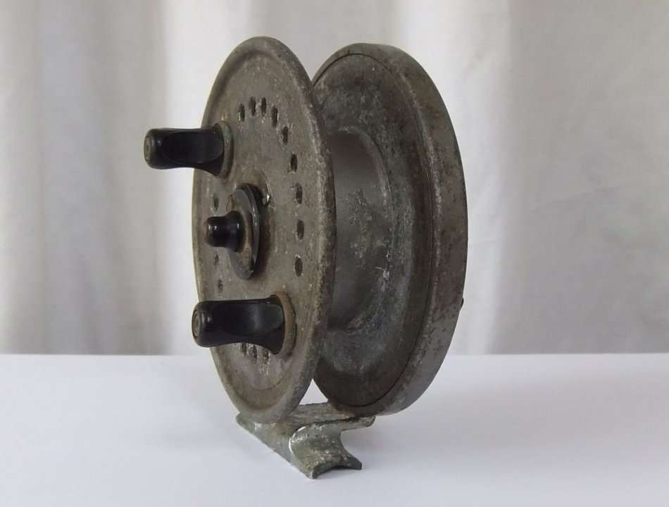 A JOBLOT OF THREE VINTAGE FISHING REELS IN VARYING CONDITIONS !! ALPHA / J.W YOUNG & SONS !! COOL !!