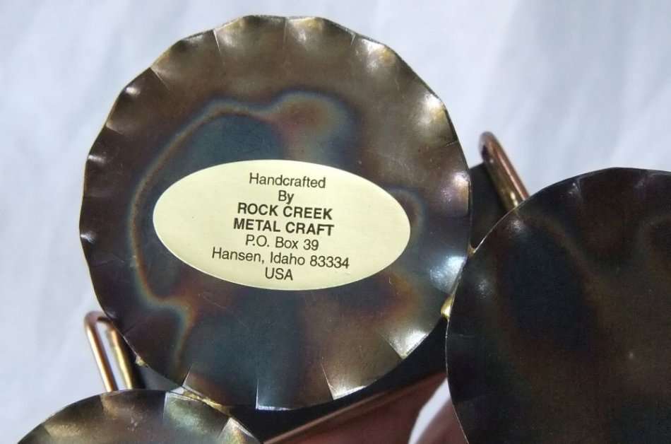 A METAL SCULPTURE OF AN ORGAN PLAYER BY ROCK CREEK METAL CRAFT U.S.A !! HANDCRAFTED !!