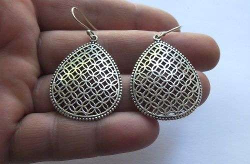 WOW !! A STUNNING INTRICATELY DETAILED BIG SOLID STERLING SILVER EARRINGS !! FULLY TESTED !!