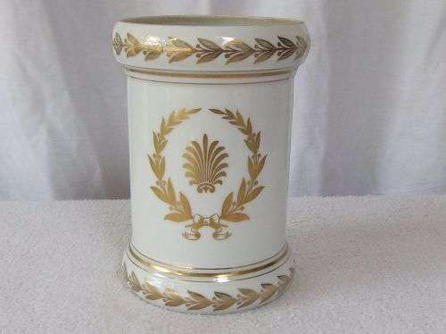 SO CLASSY !! A VINTAGE GERMAN PORCELAIN VASE BY ALBOTH & KAISER BAVARIA IN THE SEVRES PATTERN