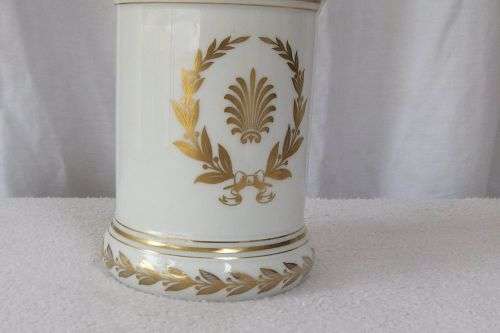 SO CLASSY !! A VINTAGE GERMAN PORCELAIN VASE BY ALBOTH & KAISER BAVARIA IN THE SEVRES PATTERN