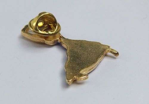 VINTAGE BADGE / TOURIST BADGE - DANCER