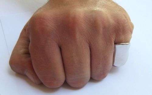 WOW !! A STUNNING WIDE SOLID STERLING SILVER ITALIAN DESIGNER RING IN EXCELLENT CONDITION !! STAMPED